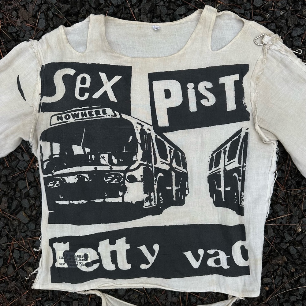 VINTAGE SEDITIONARIES SEX PISTOLS PRETTY VACANT MUSLIN SHIRT